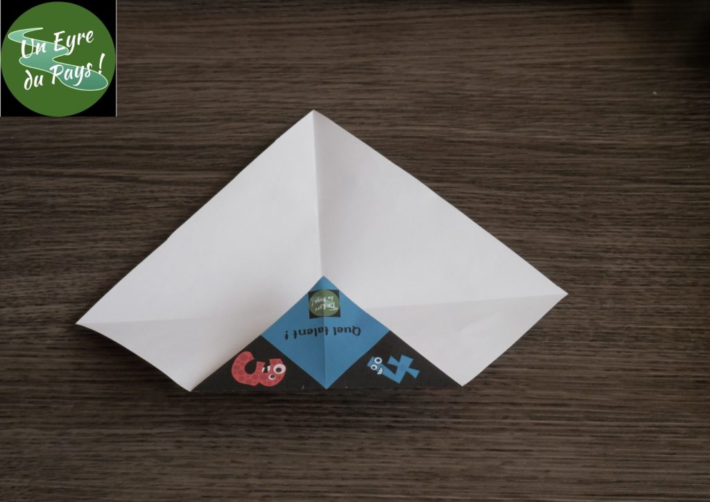 Une cocotte pour les drôles ! • origami Une cocotte pour les drôles ! • origami