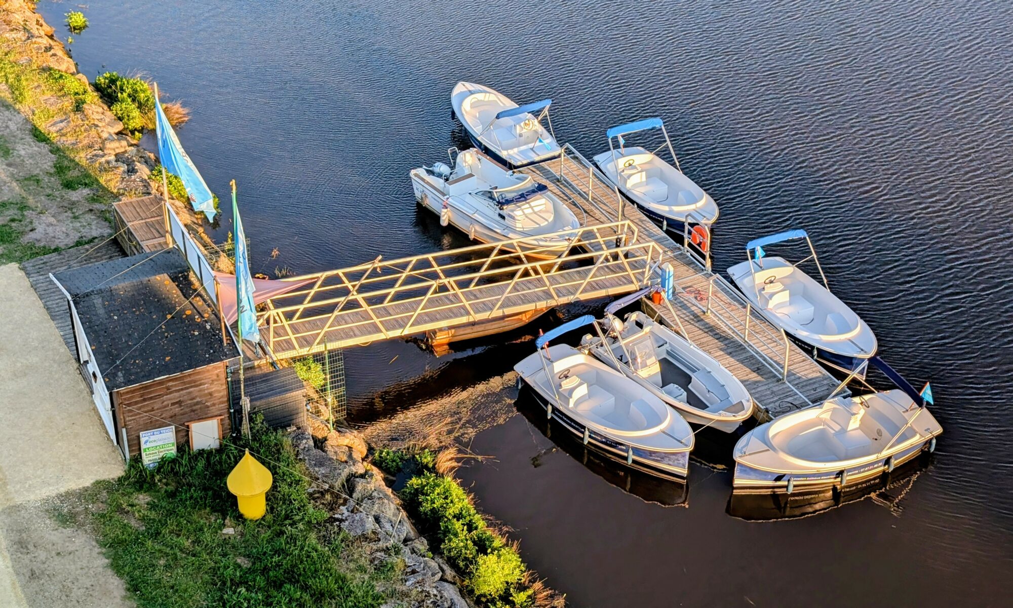 Balades commentées en bateau électrique &bull; Visite